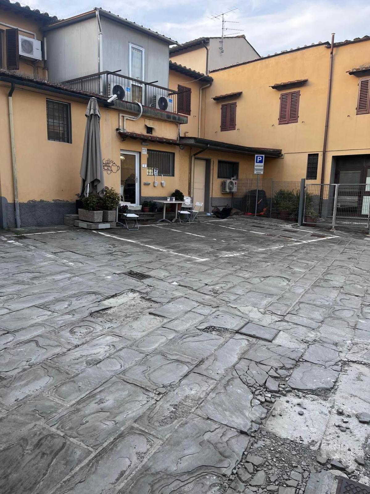 Appartamenti La Piazzetta Vicino A Firenze ซินญา ภายนอก รูปภาพ
